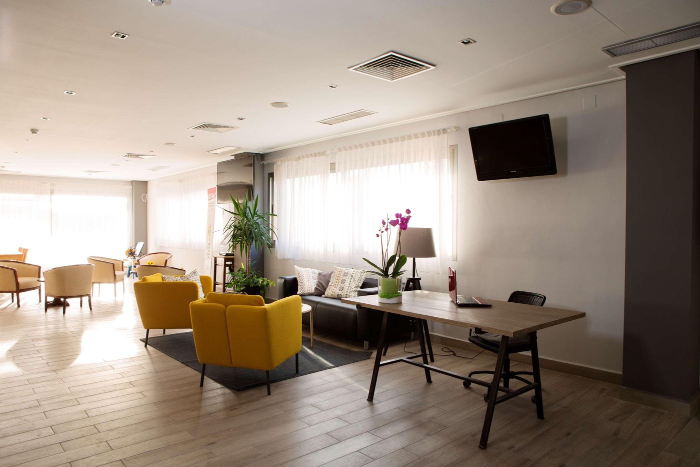 Campanile-Elche-Bar-27