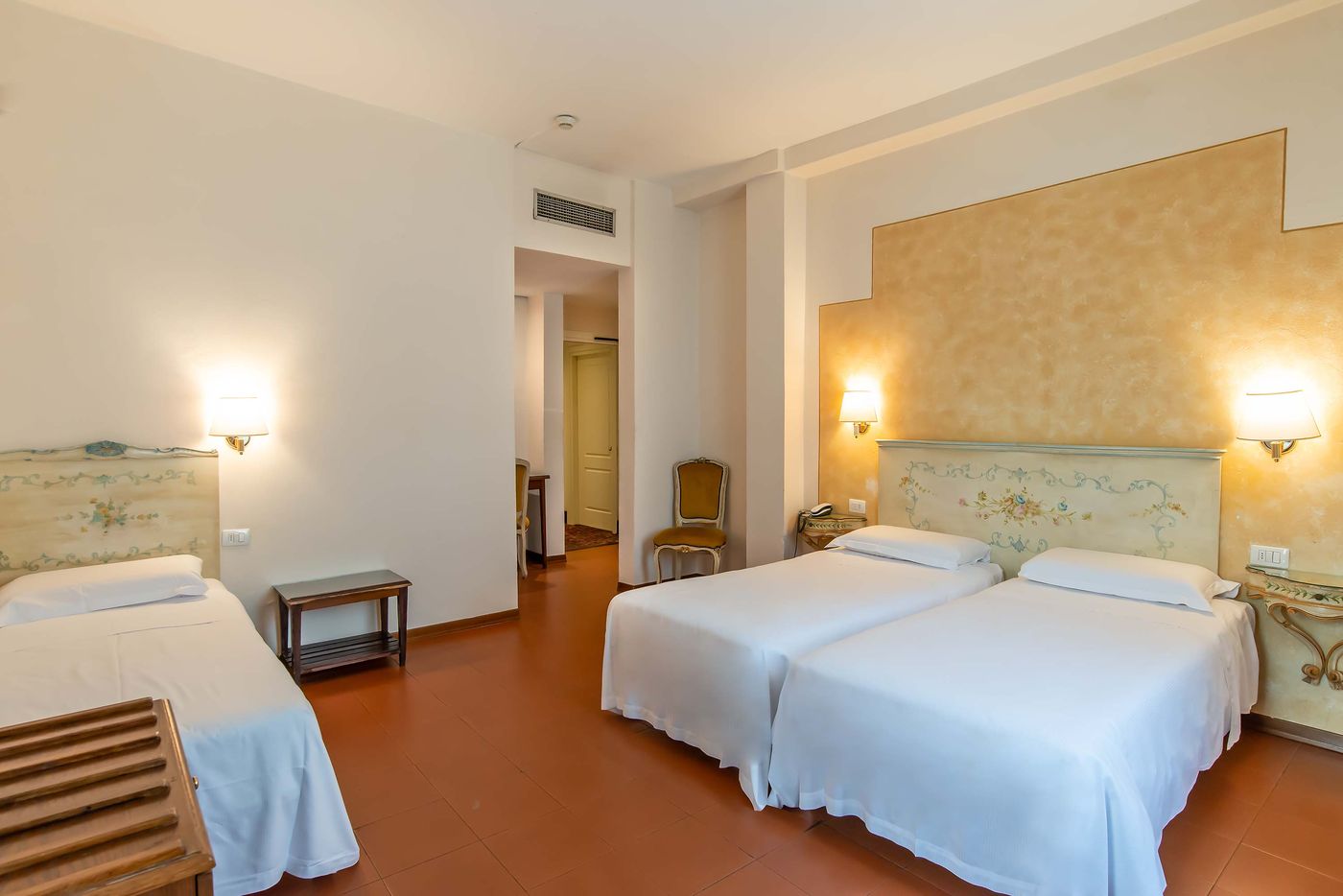 Machiavelli-Palace-Room-46