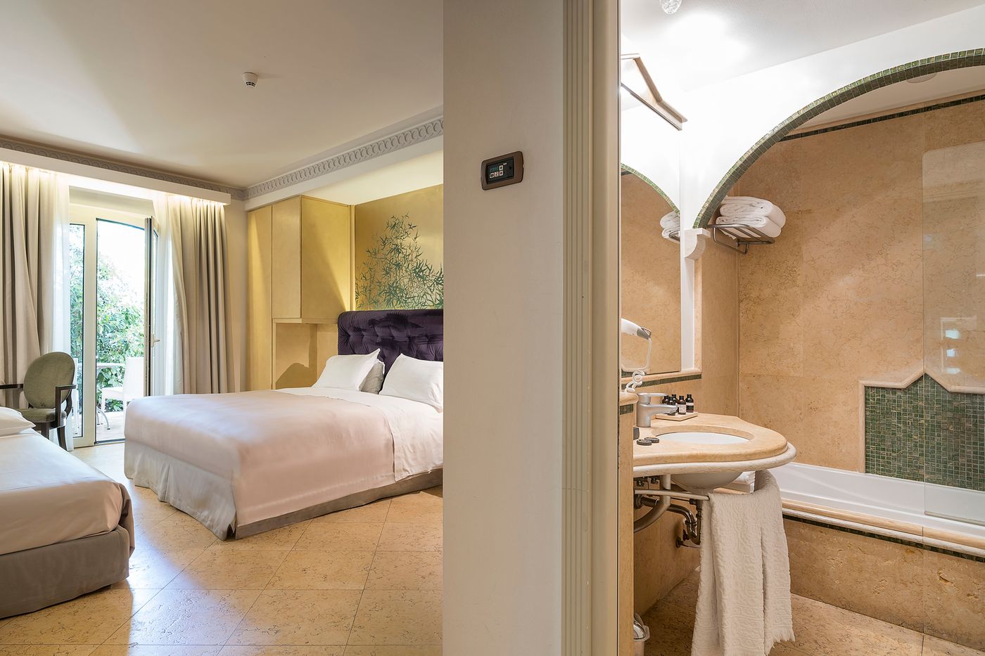 Romano-Palace-Luxury-Hotel-Room-22