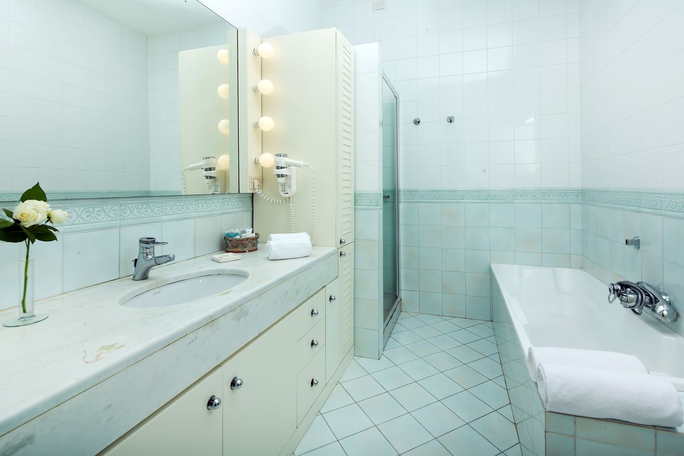 Villa-Oriana-Relais-Room-30