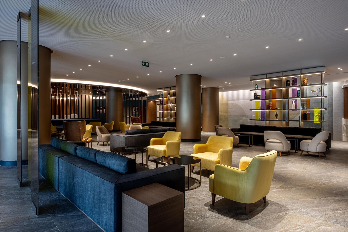 Conference-Florentia-Hotel-Lobby-14