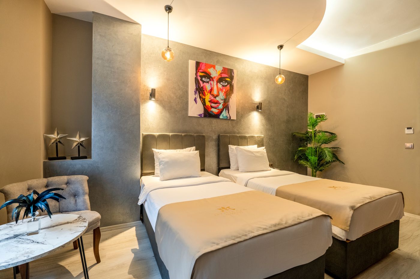 Monezza-Hotel-Room-42