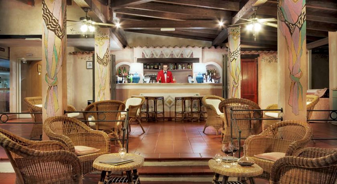 Colonna Beach Hotel & Residence