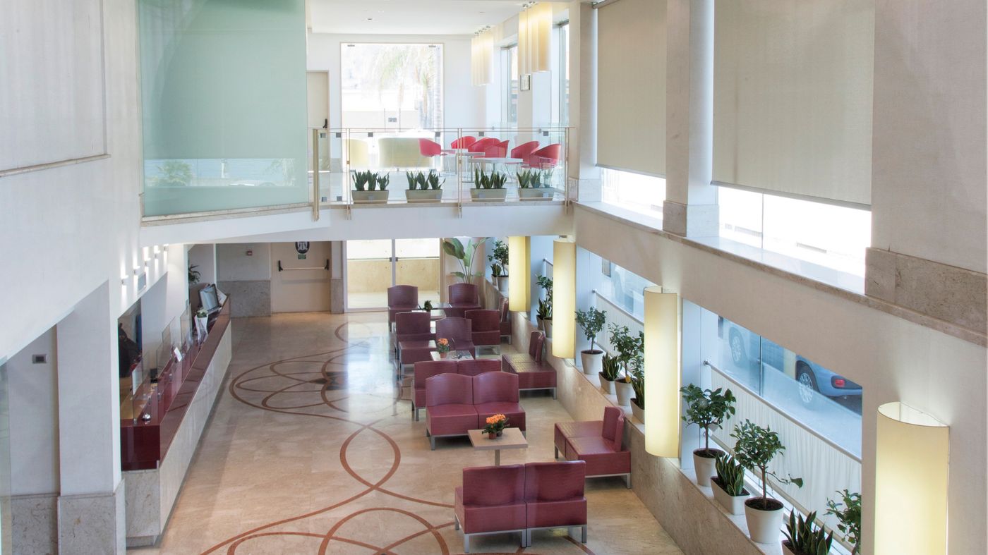 Grand-Hotel-Yachting-Palace-Lobby-16