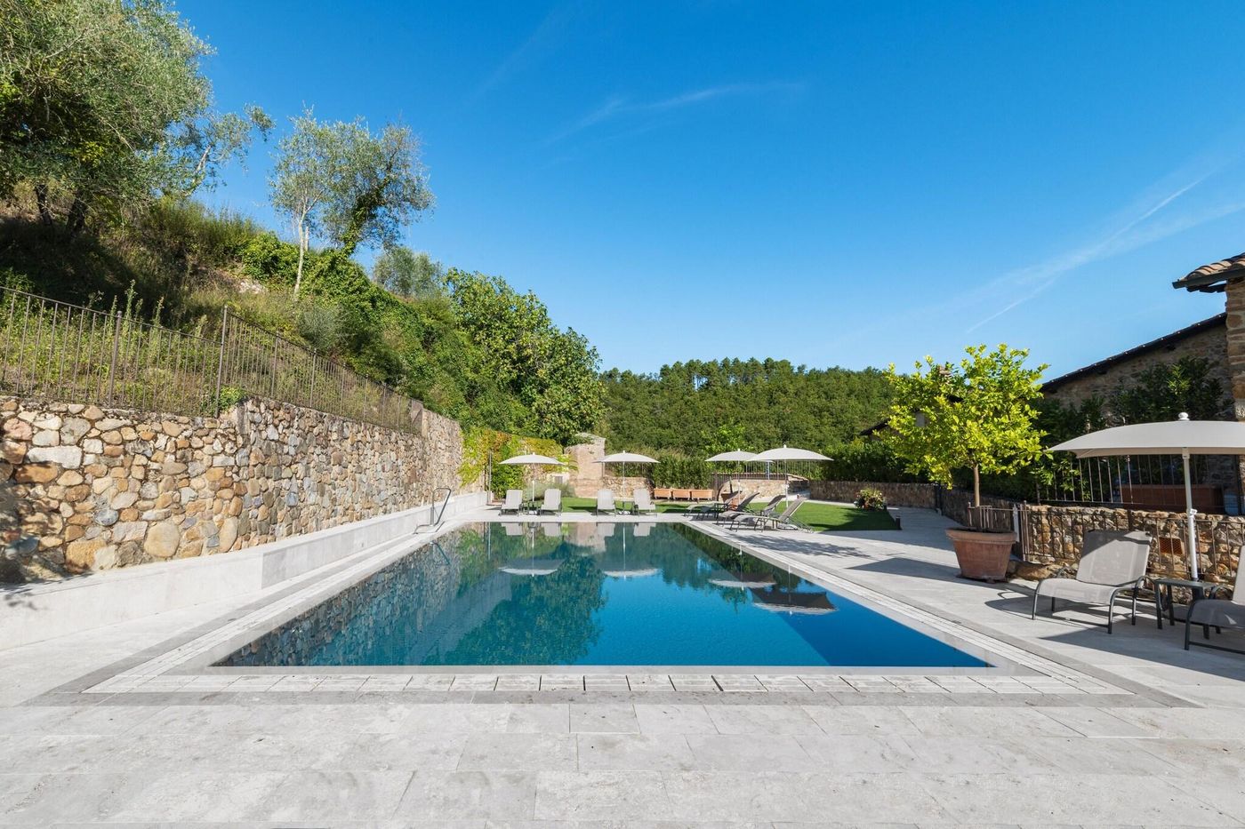 Relais-Le-Macine-Di-Stigliano-Pool-62