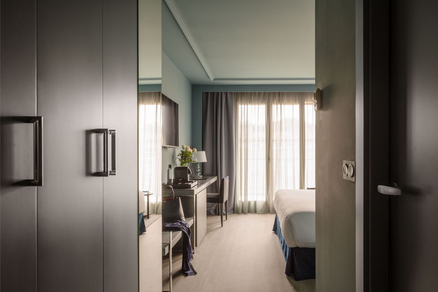 Hotel Antik San Sebastián-Spain-SAN SEBASTIAN-Room-9