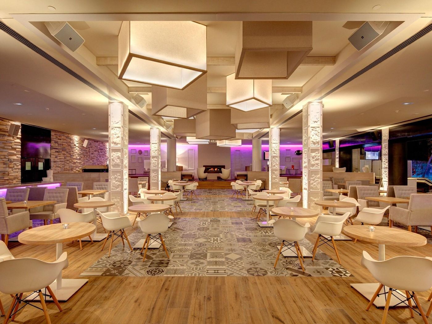 Am----re-Marbella-Beach-Hotel-Bar-49