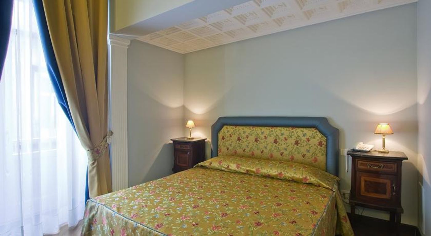 Decumani Hotel De Charme