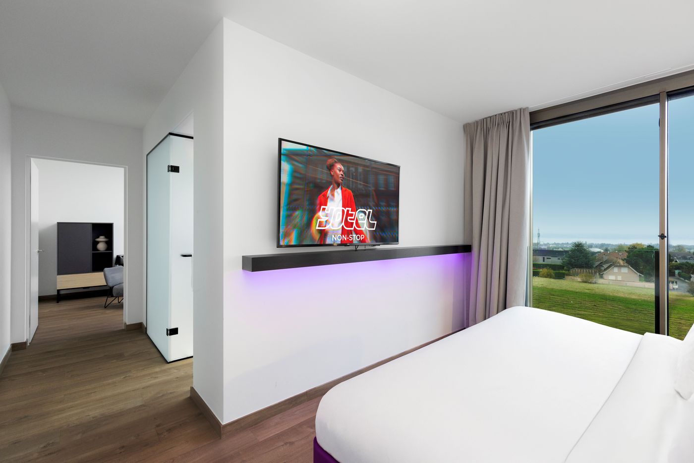 Yotel-Geneva-Lake-Room-25