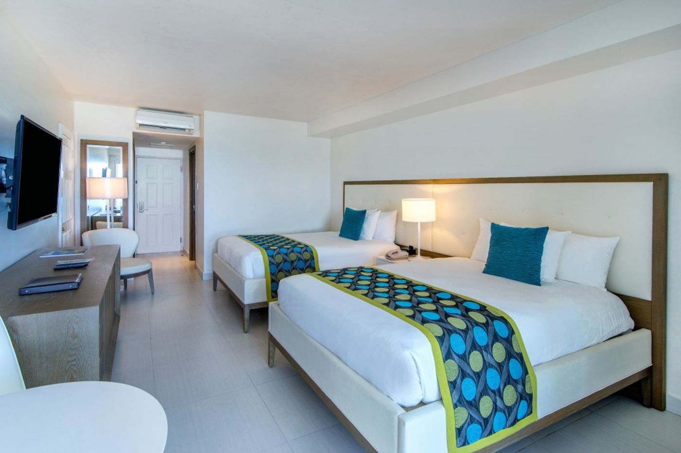 Sunscape-Cove-Montego-Bay-Resort-and-Spa-Room-28