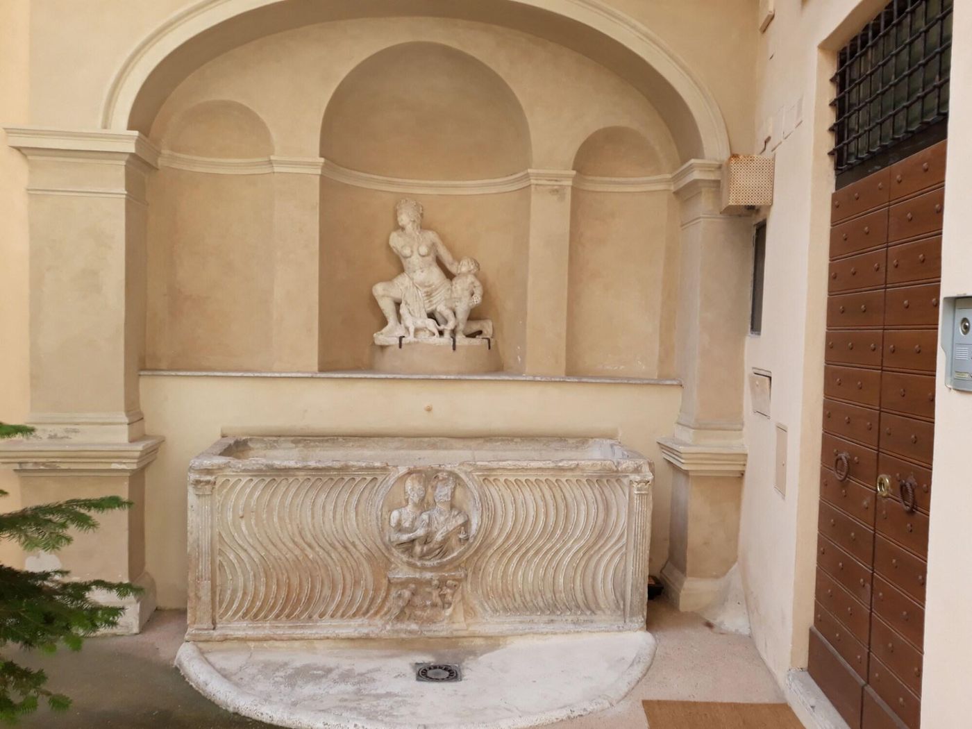 Navona-Grand-Suite-General-view-23