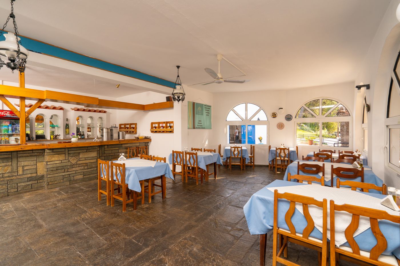 Theo-Bungalows-Restaurant-65
