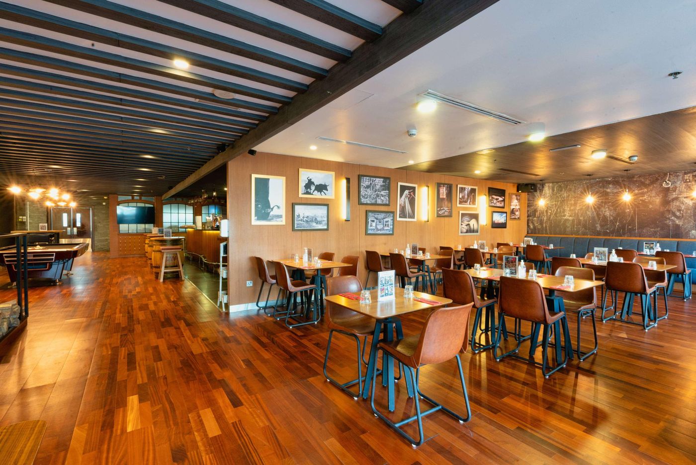 Wyndham-Dubai-Marina-Restaurant-50