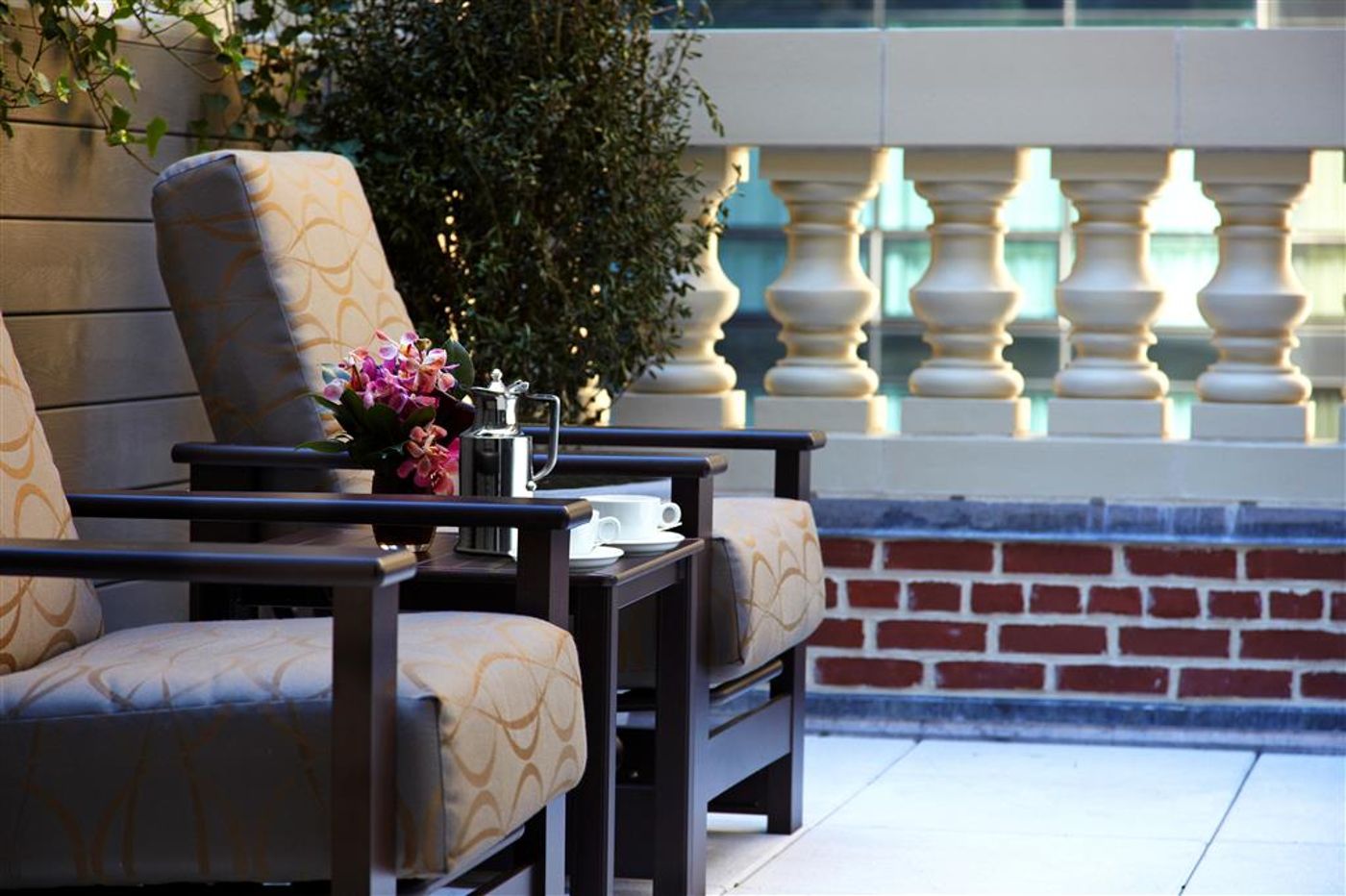 The-Chatwal-in-the-unbound-Collection-Terrace-10