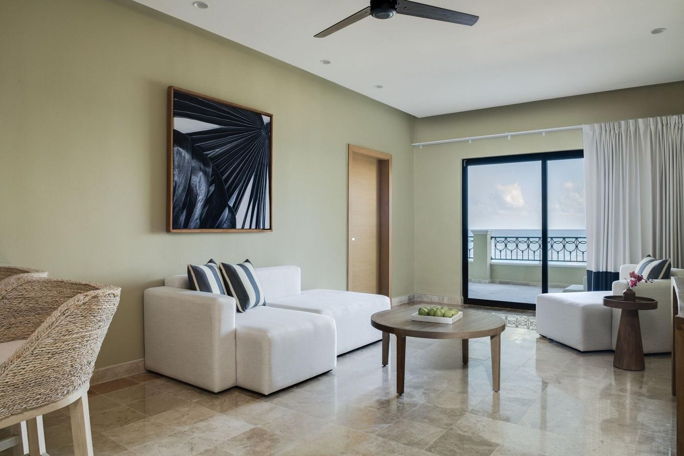 Secrets-Capri-Riviera-Cancun-All-Inclusive-Room-32