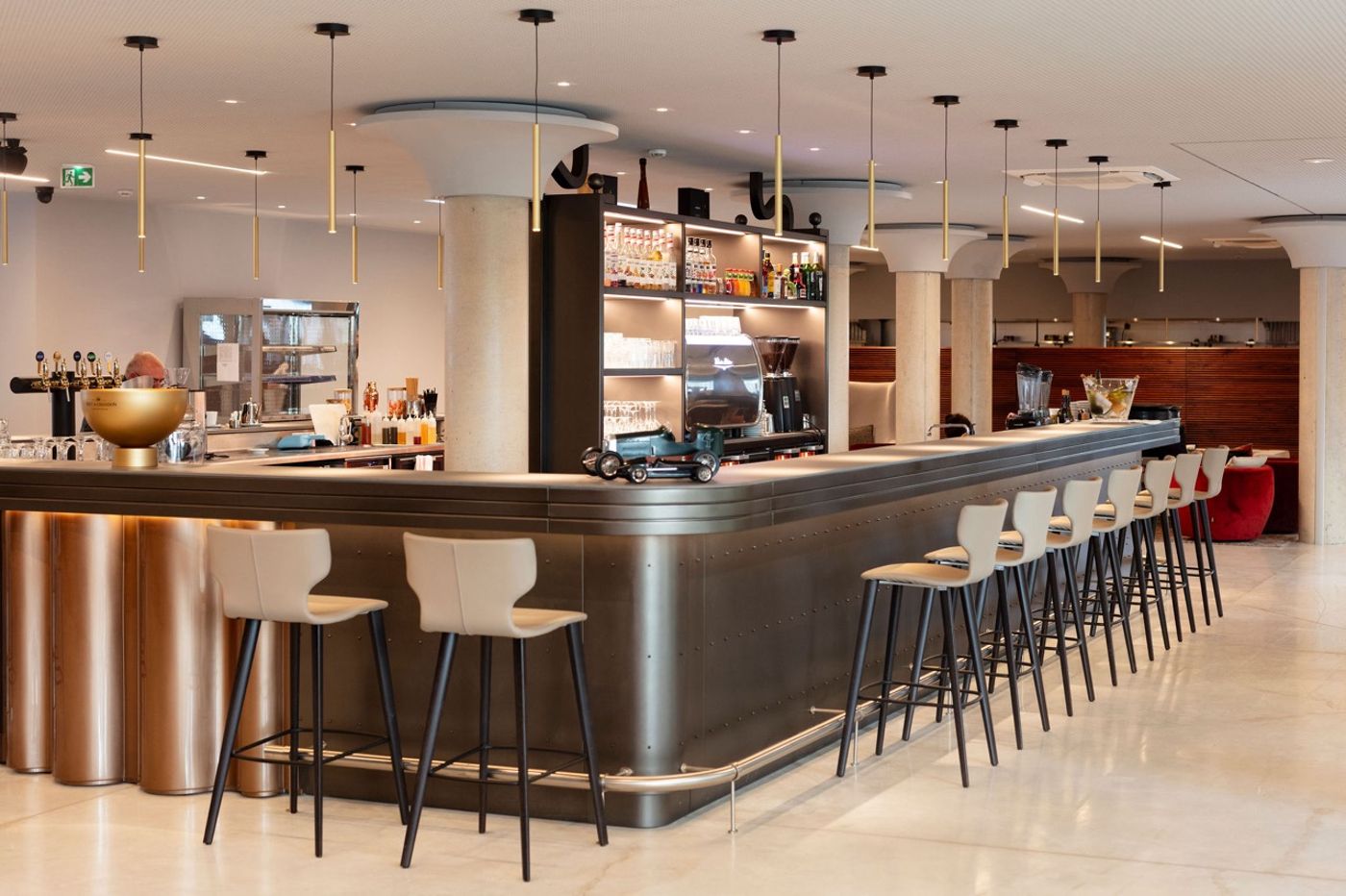 Ki-Space-Hotel---Spa-near-Disneyland-Paris-Bar-4