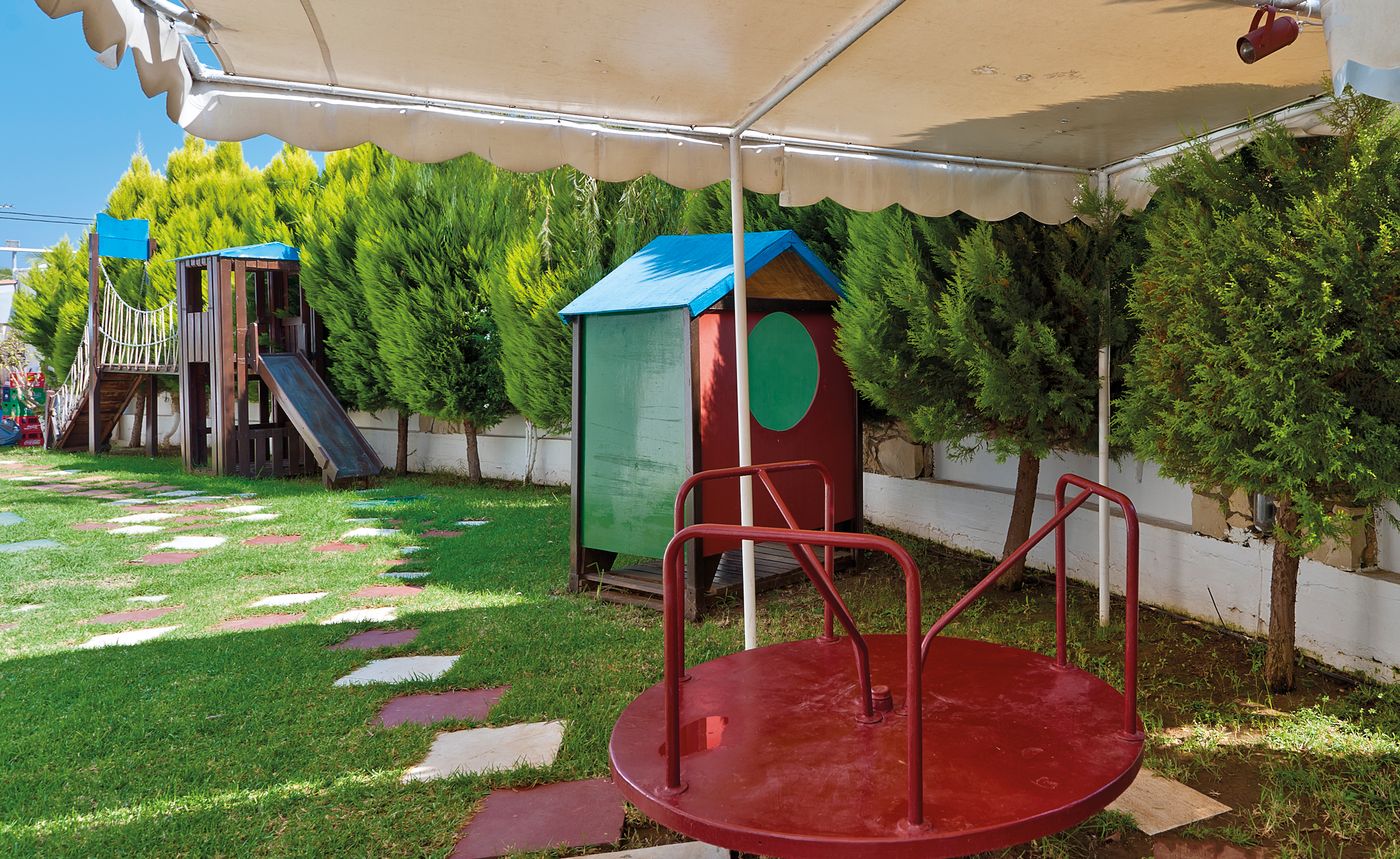 Koukouras Apartments