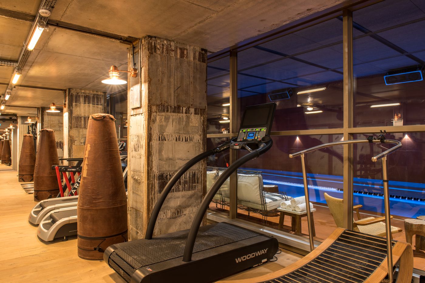 Brach-Paris-Sports-and-Entertainment-53