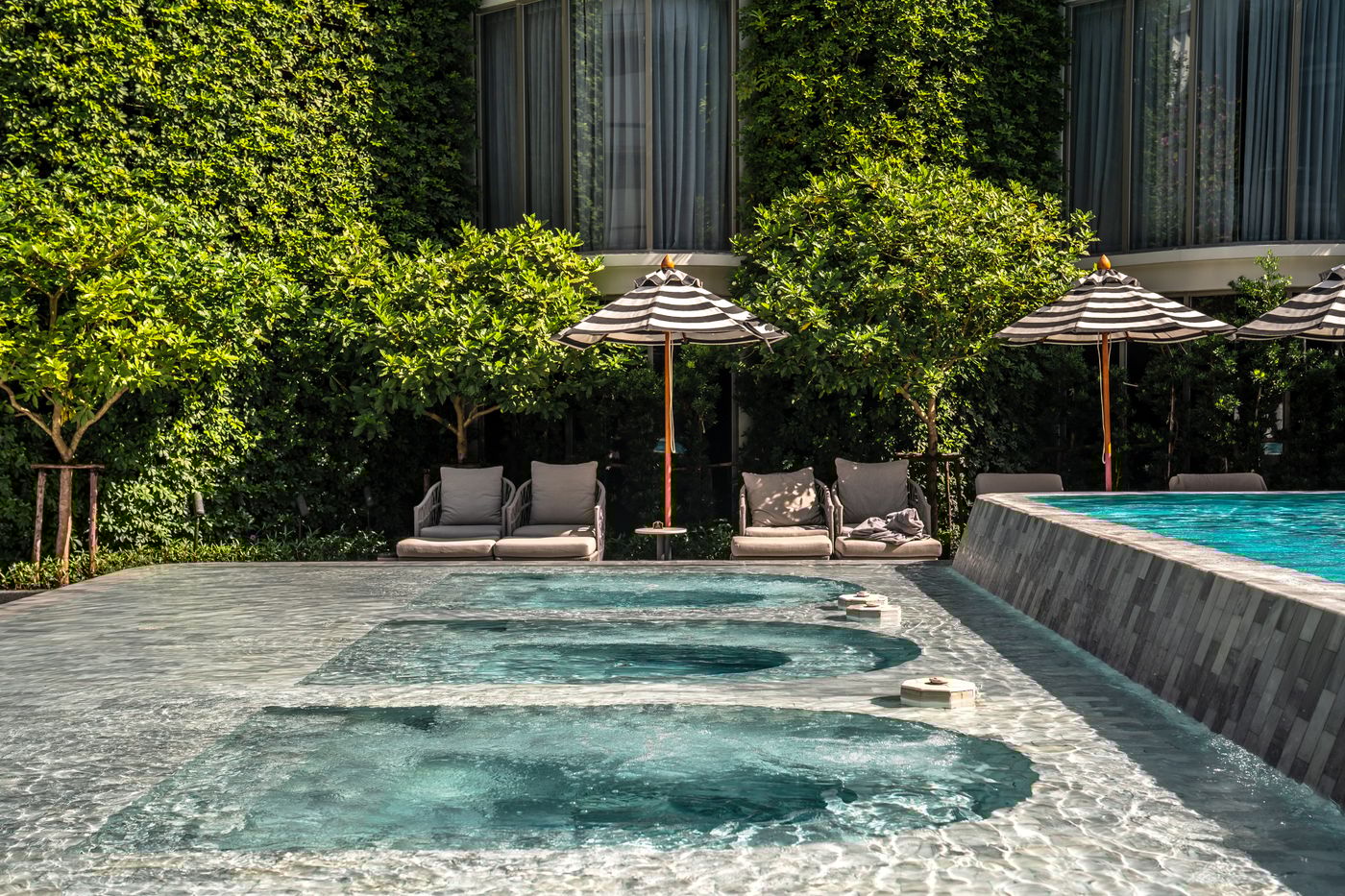 The-Salil-Hotel-Riverside-Bangkok-Pool-76