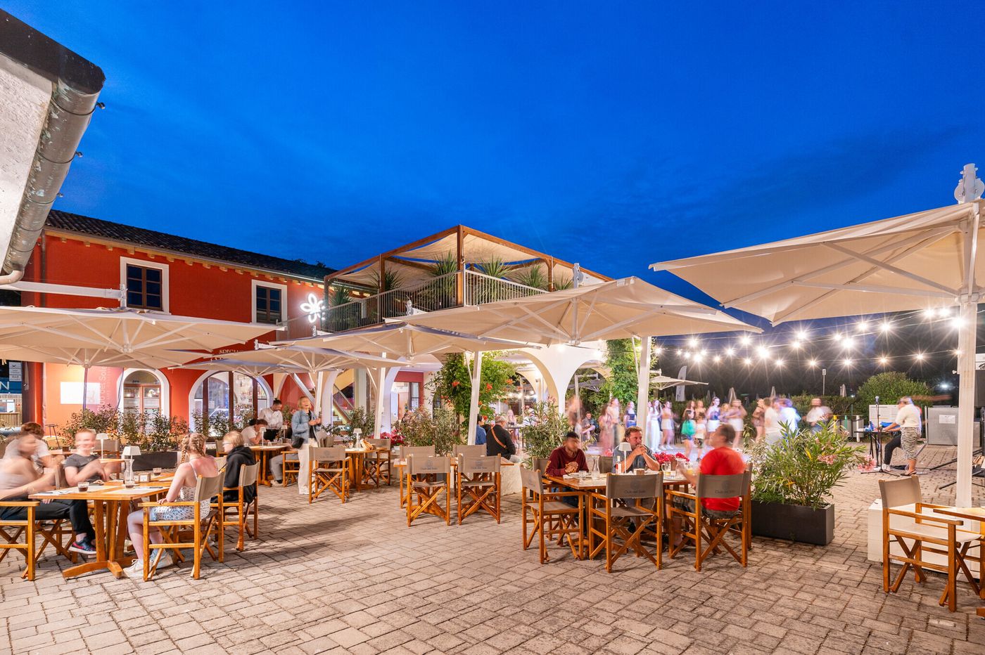 Club-del-Sole-Viareggio-Family-Collection-Restaurant-33