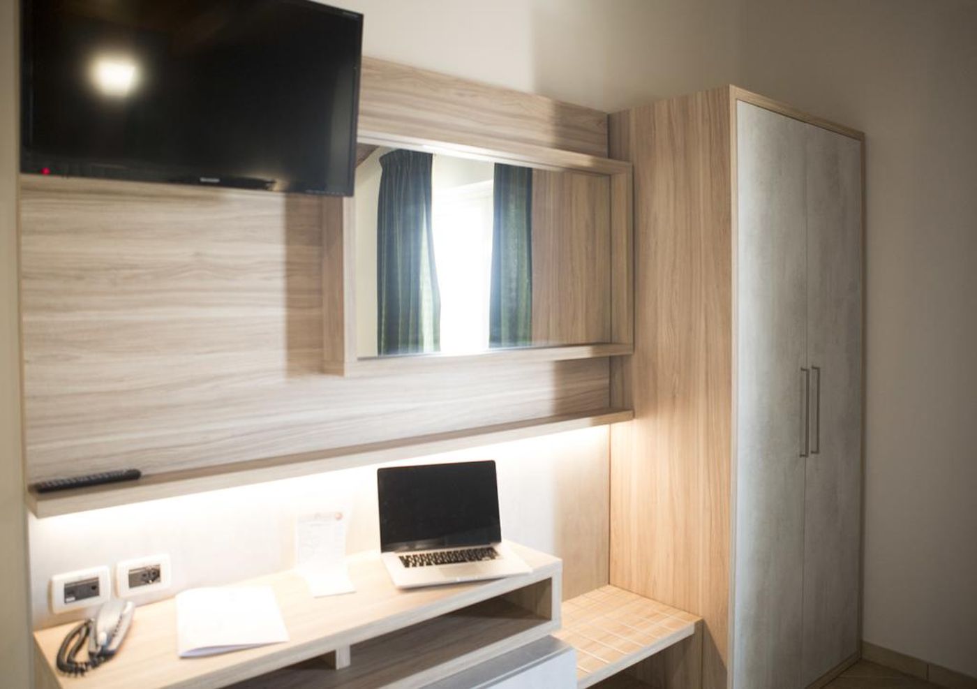 Prestige-Hotel-Room-7