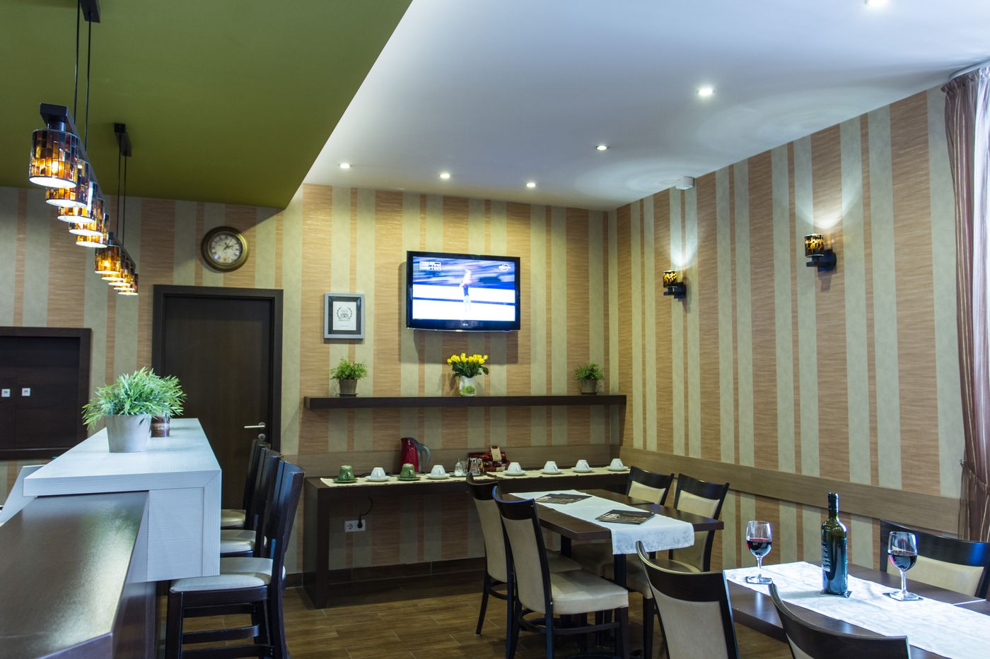 Central-Hotel-21-Lobby-30