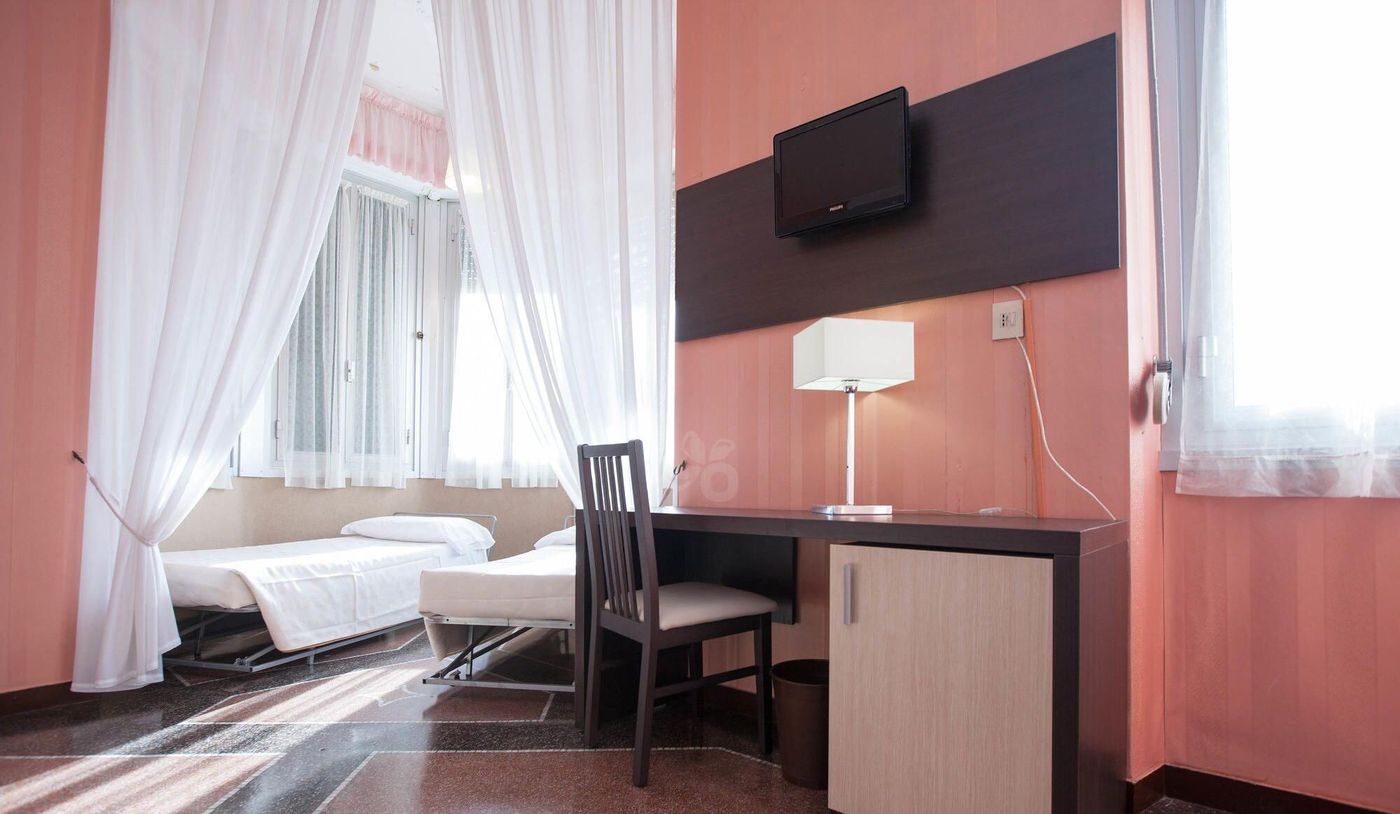 Vittoria Orlandini - Italy - GENOA  - Room - 9