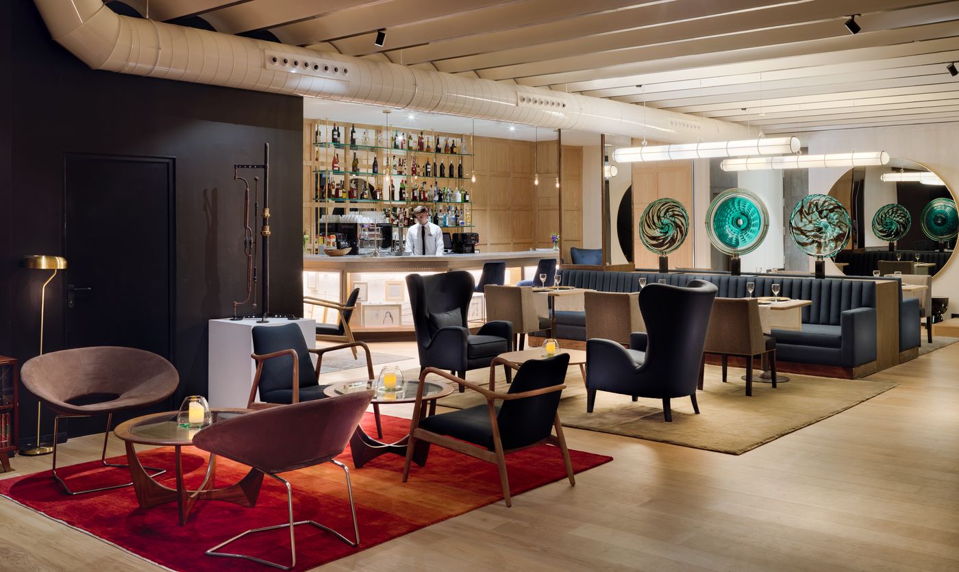 H10-Puerta-de-Alcala-Bar-4