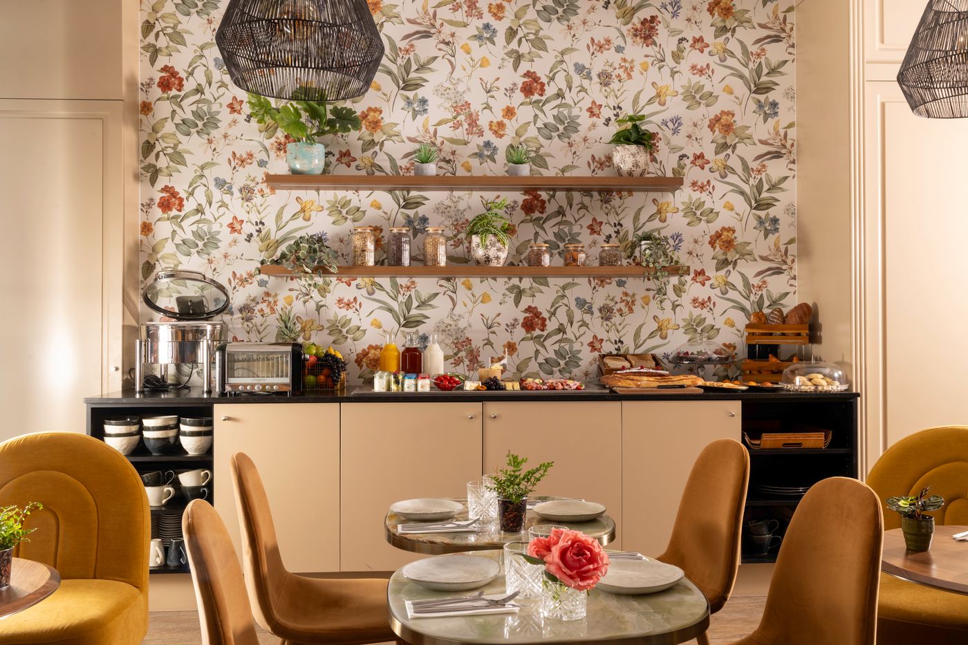 Hotel-Maxim-Opera-Restaurant-9