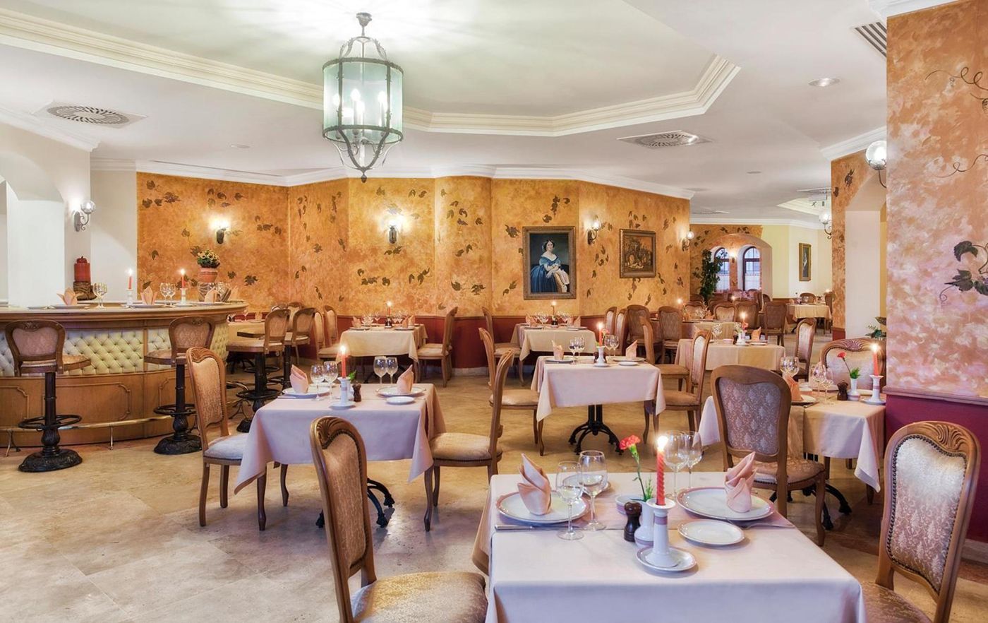 Kremlin-Palace-Restaurant-55