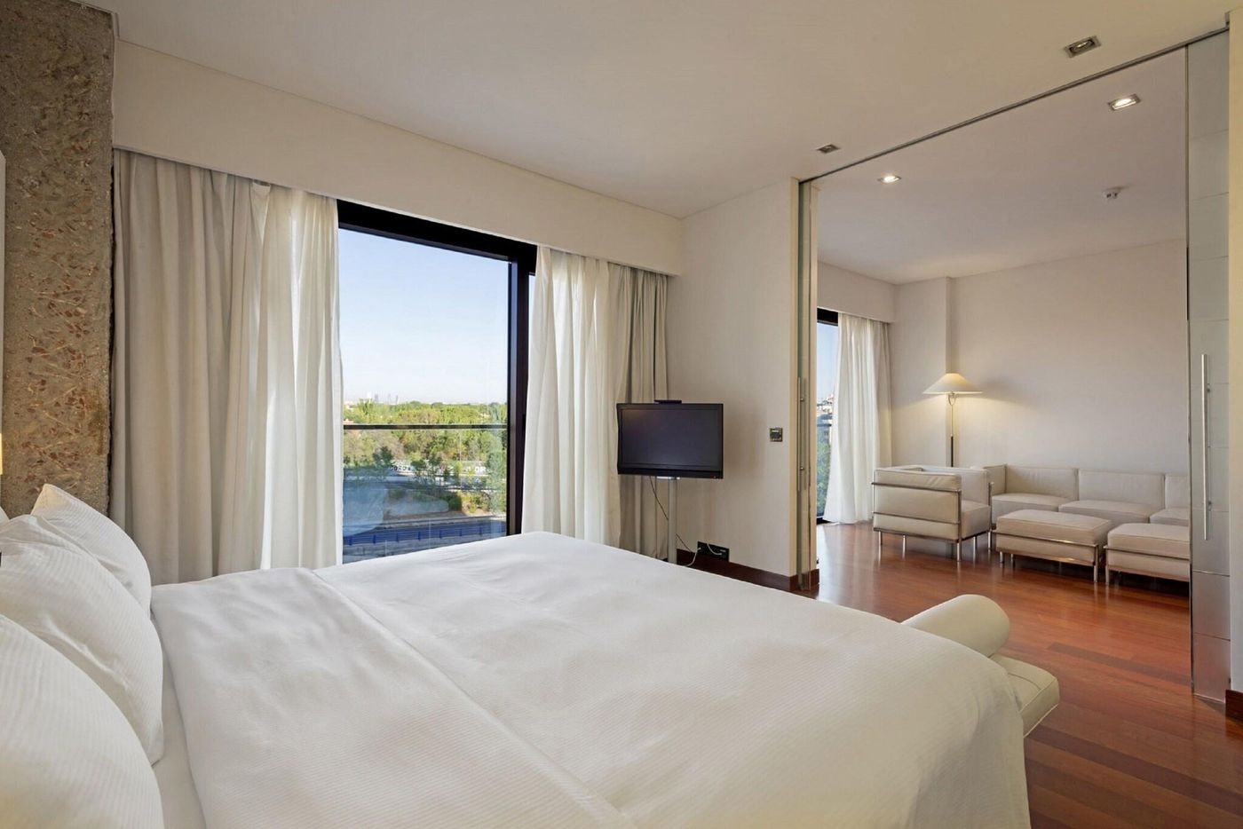 Hilton-Madrid-Airport-Room-54