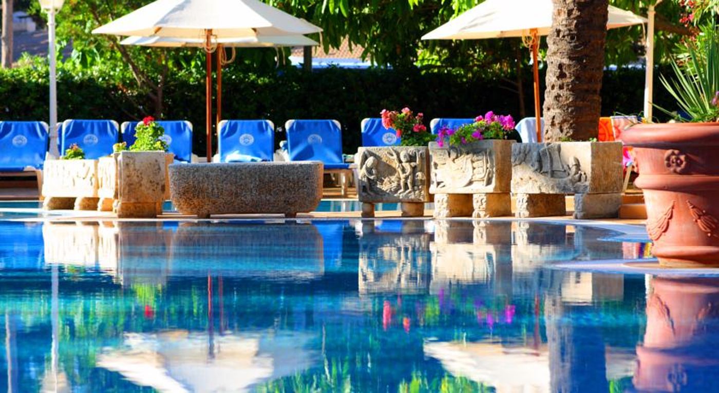 Valentin Reina Paguera - Adults Only