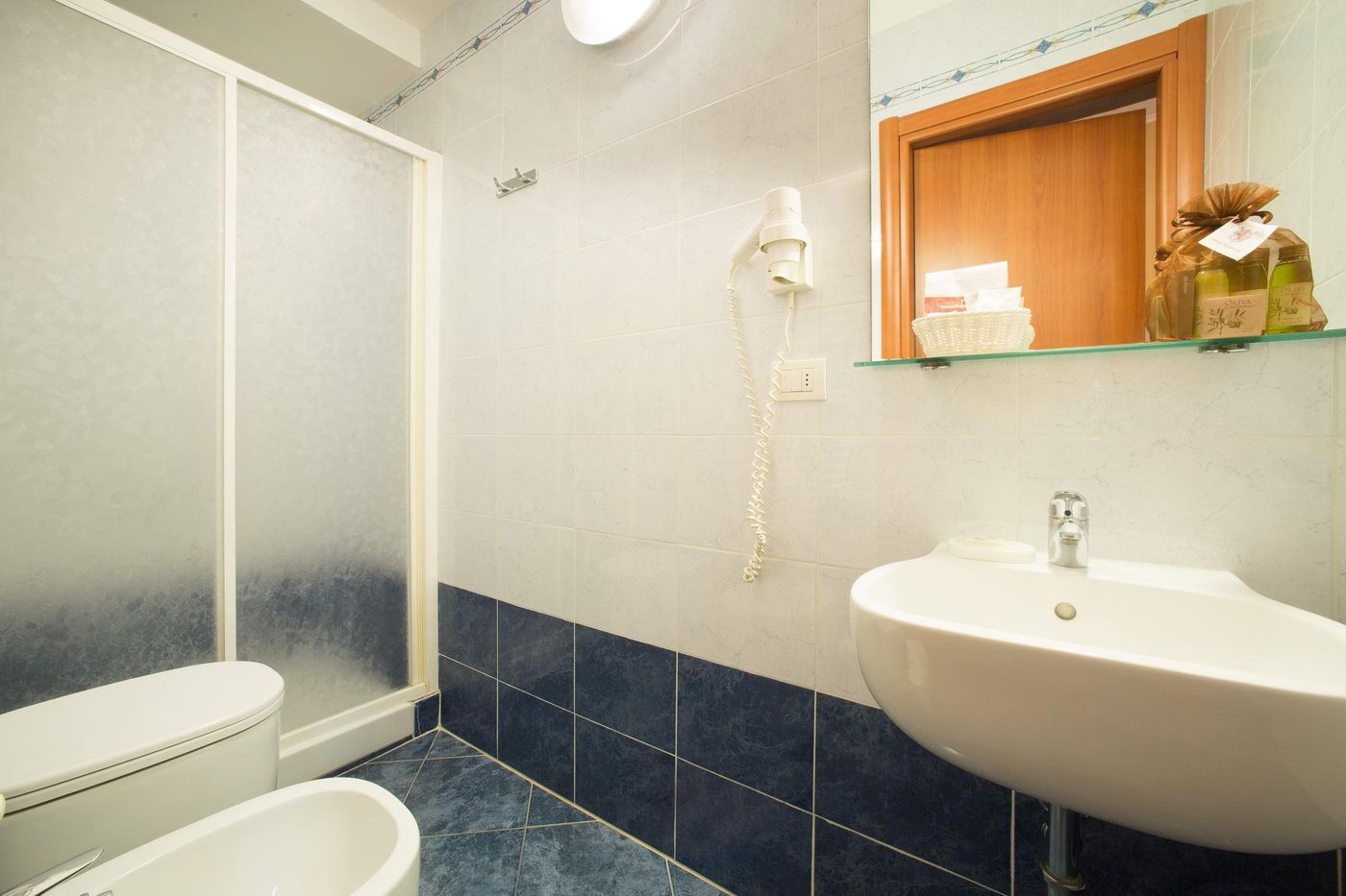 Albergo-Montreal-Room-24