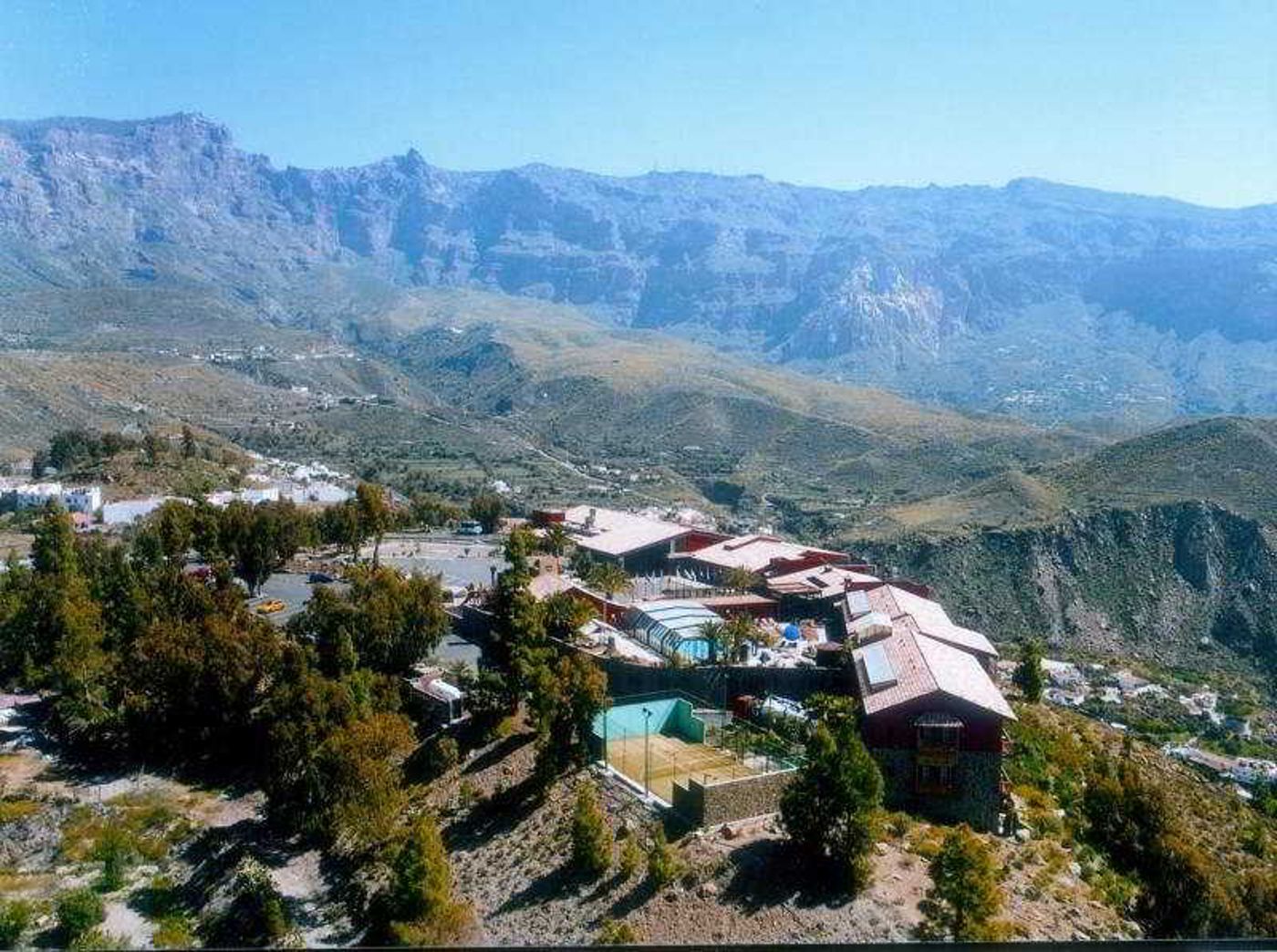Hotel-Rural-Las-Tirajanas-General-view-39