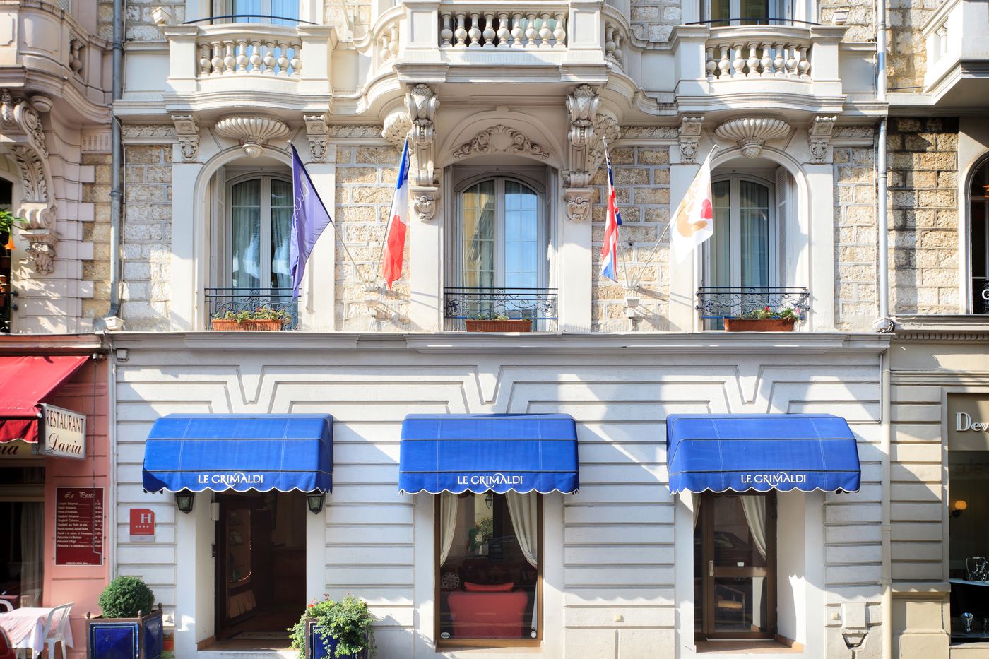 Le-Grimaldi-by-Happy-Culture-General-view-2