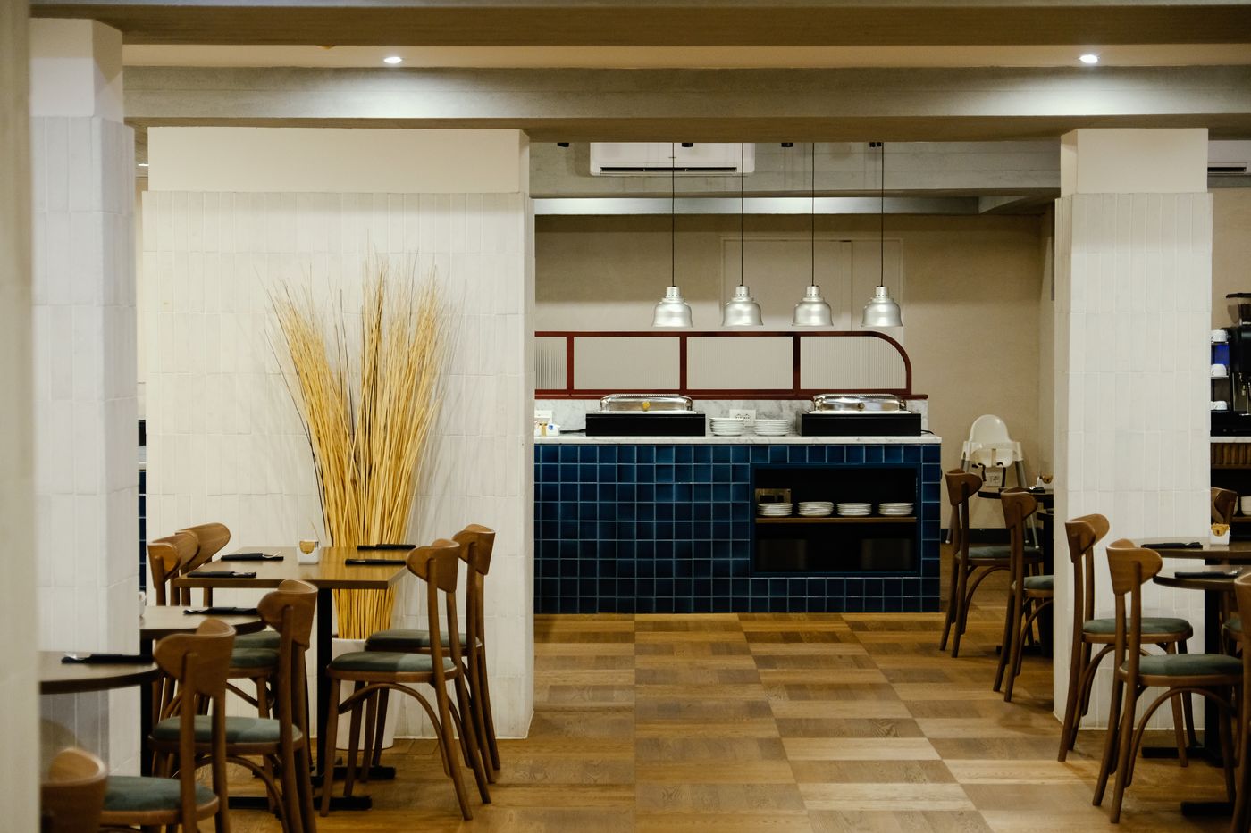 c-hotels-Club-House-Restaurant-30