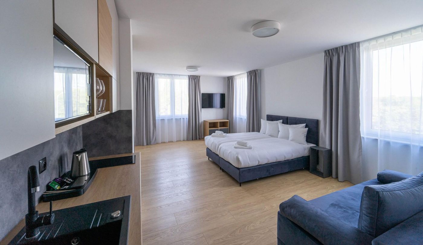 Milo Aparthotel-Poland-Wroclaw-Room-9