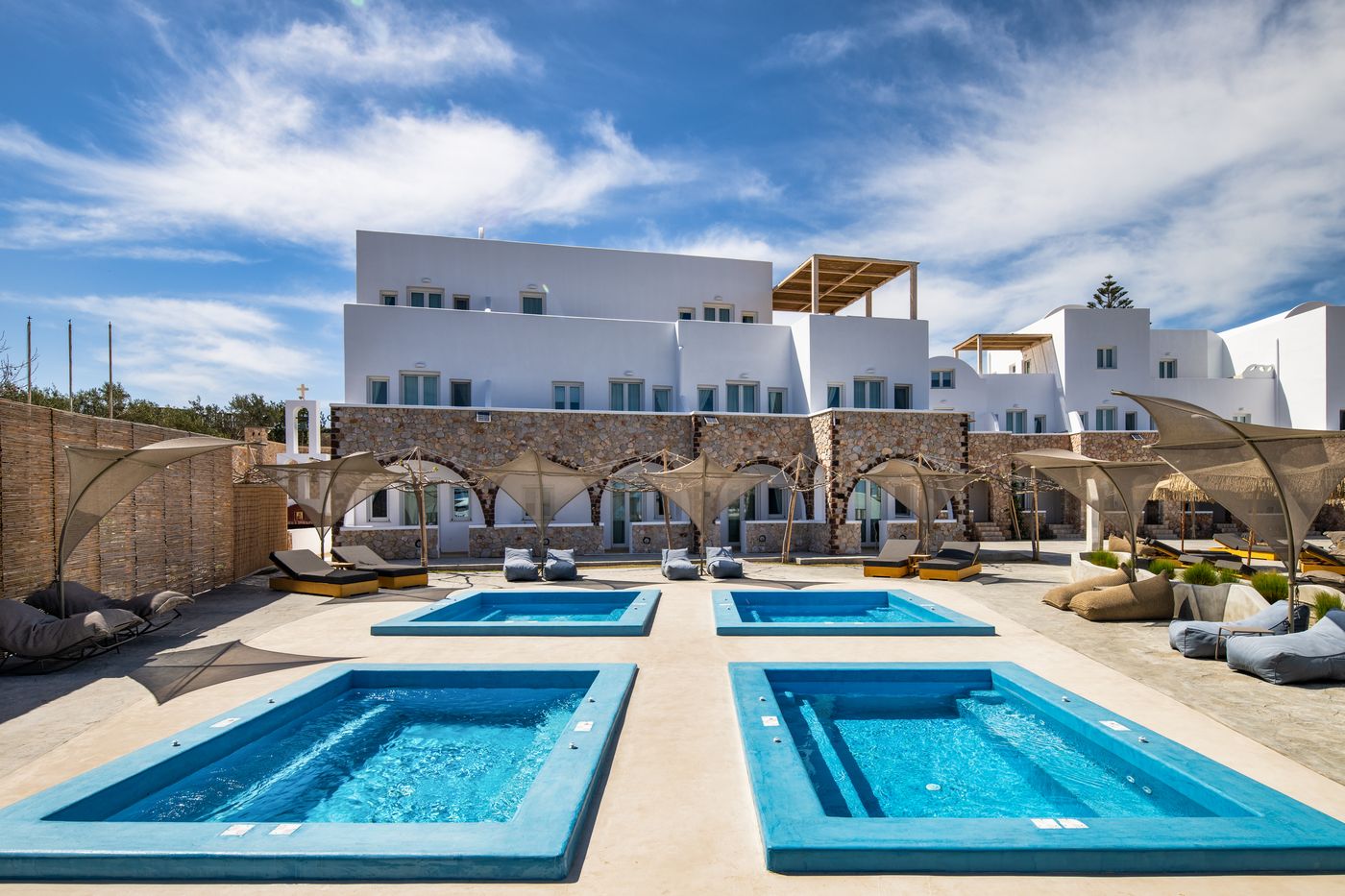 Aelia-Luxury-Suites-Pool-2