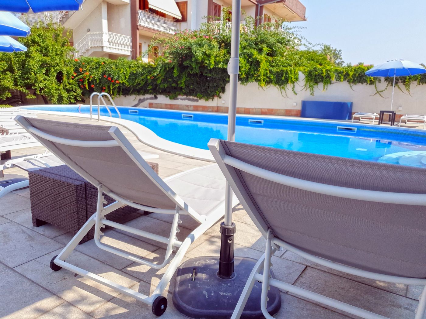 Hotel-Alexander-Pool-9