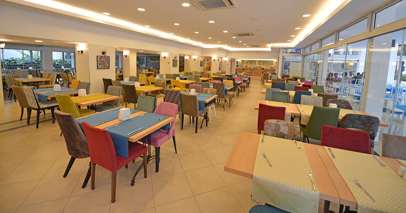 Bitez-Garden-Life-Restaurant-56