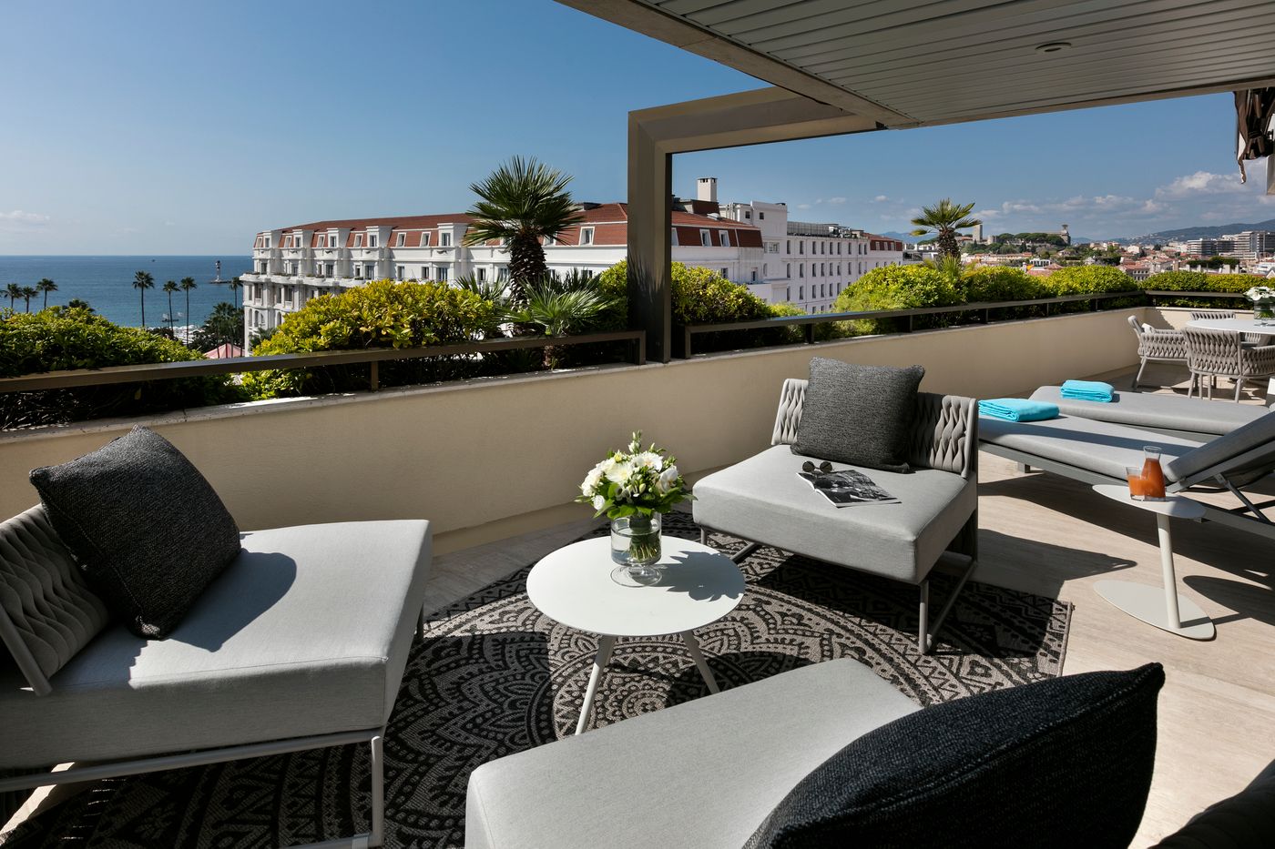 Hotel-Barriere-Le-Gray-d-Albion-Terrace-60