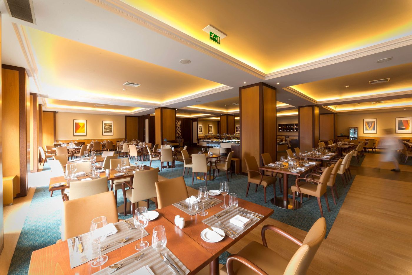 SANA-Metropolitan-Restaurant-36