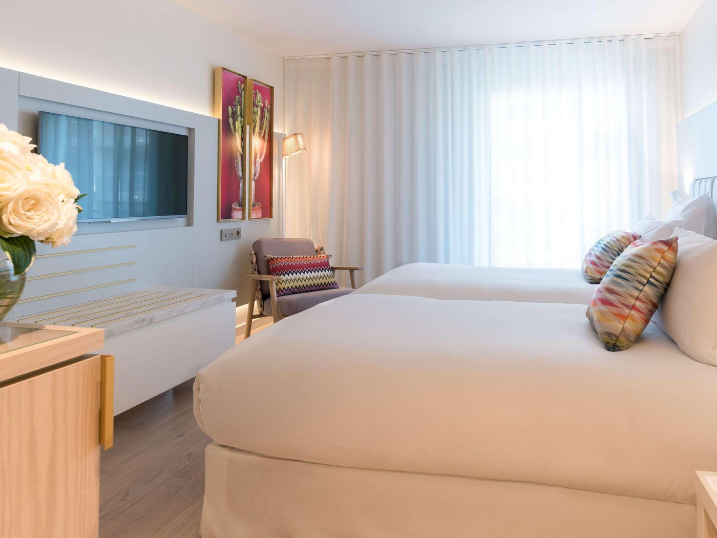 Hotel-Croisette-Beach-Cannes---Mgallery-Room-27