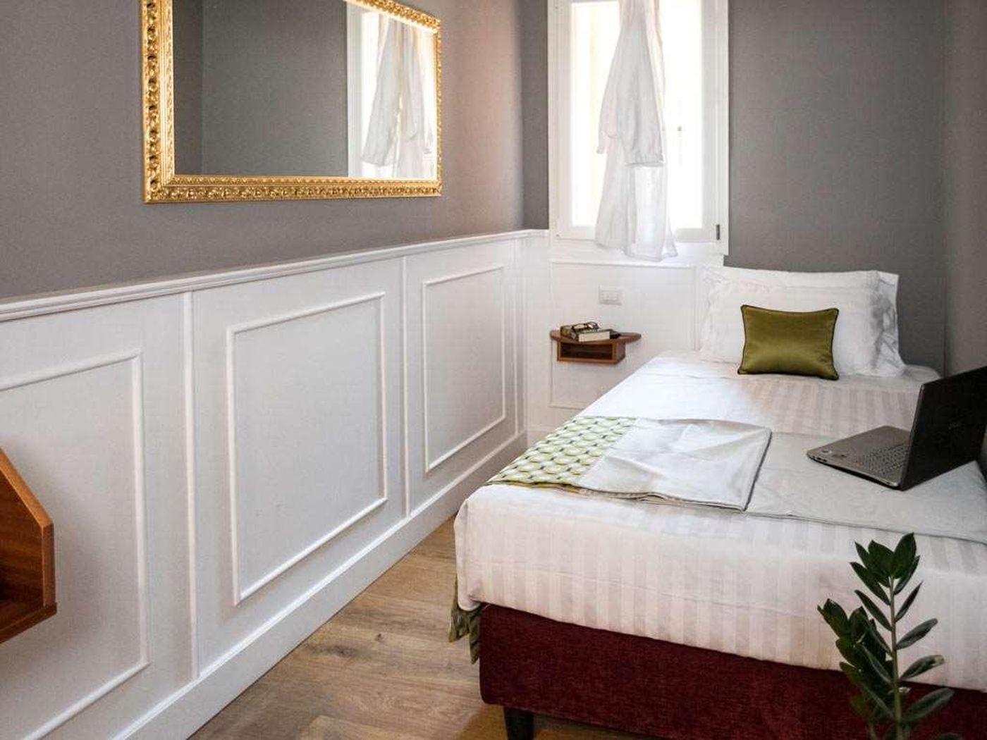 JB-Luxury-Relais-Room-16