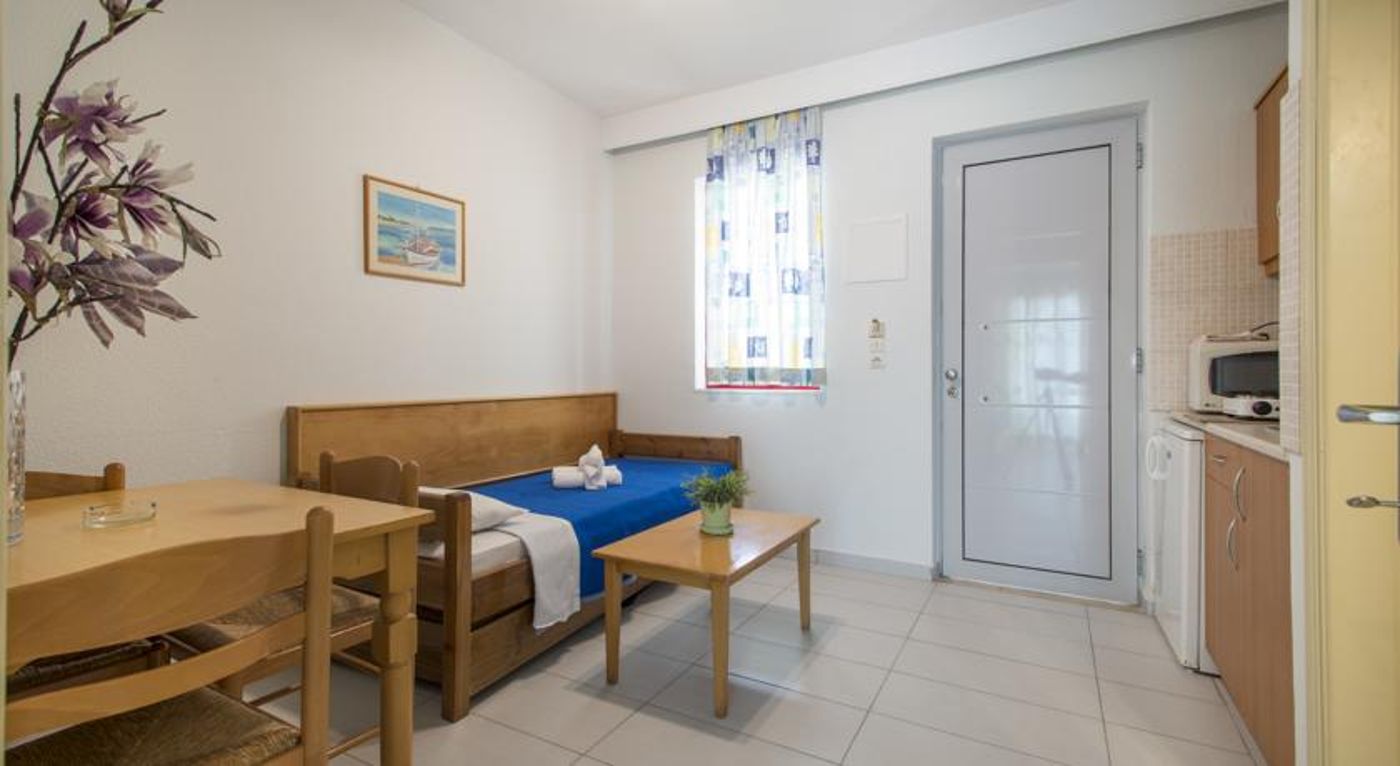 Erato Studios and Apartments