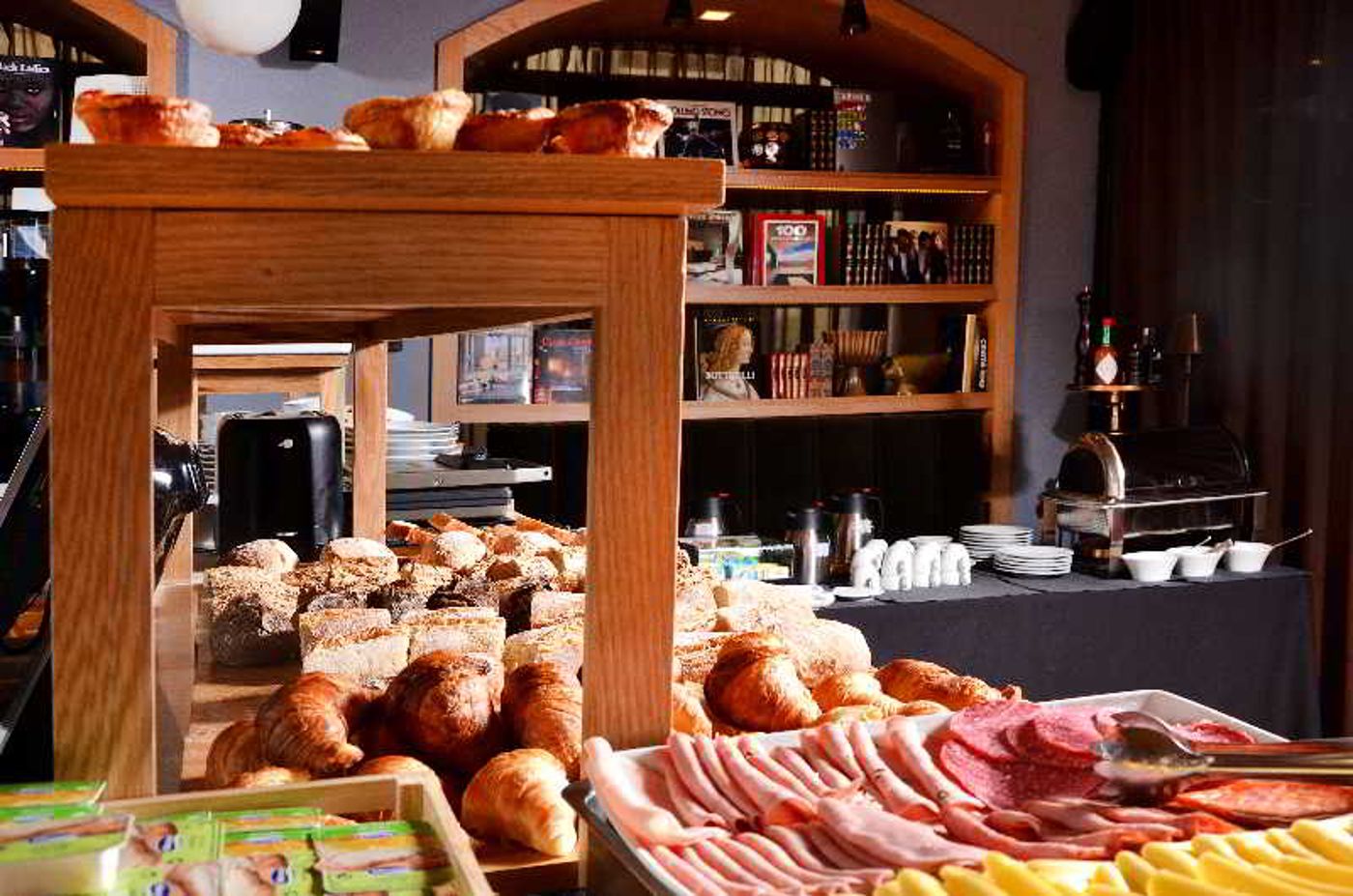 Browns-Central-Hotel-Restaurant-61