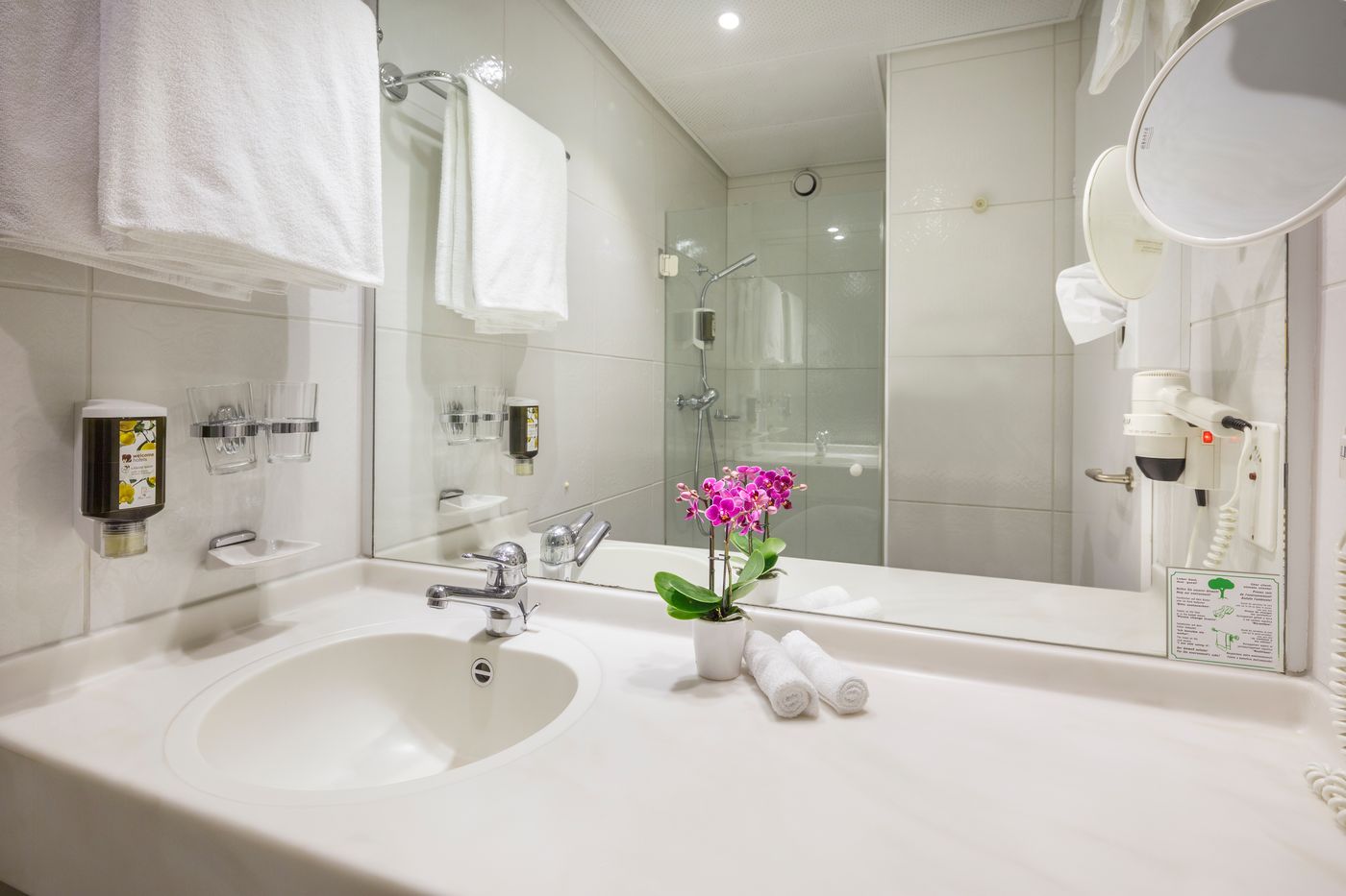 Welcome Inn-Switzerland-KLOTEN-Room-7