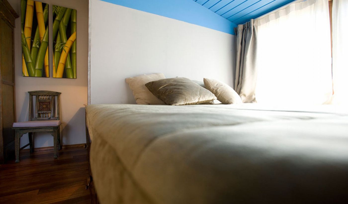 Hotel-100--Fun-Room-38