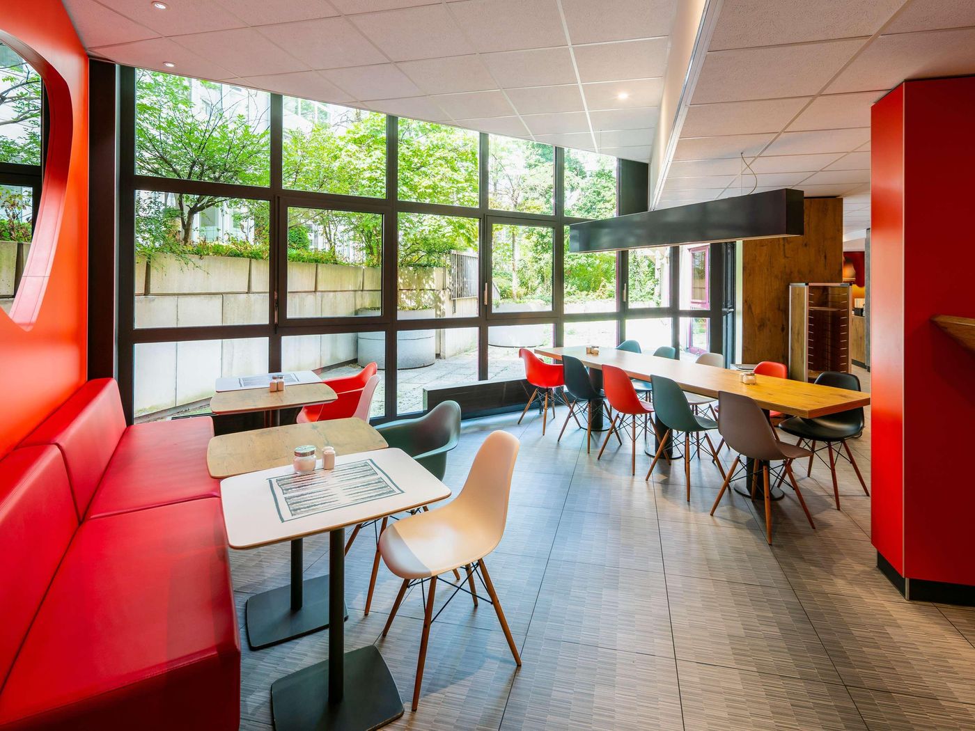 ibis-Muenchen-City-Restaurant-11