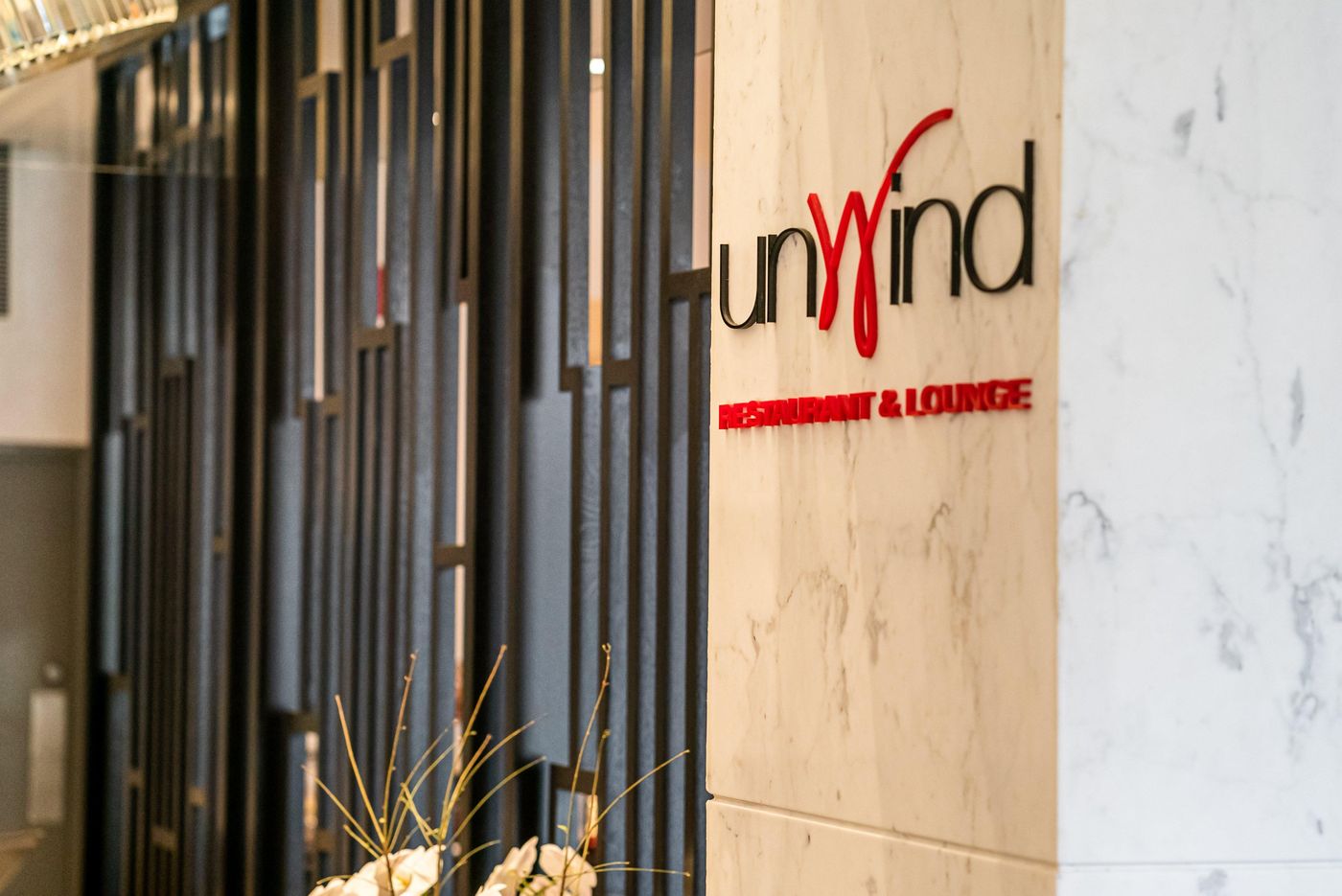 Holiday-Inn-Hotel-and-Suites-Vancouver-Downtown-Restaurant-14